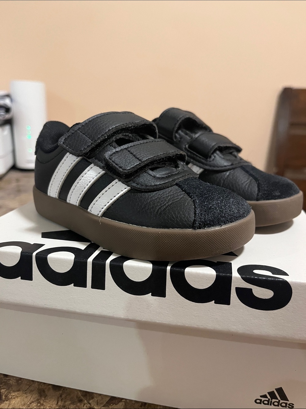 adidas Kids/Toddler VL Court 3.0 Sneakers Size 7K